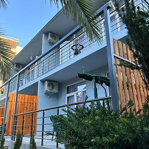 At Del Mar Вилла Квариати