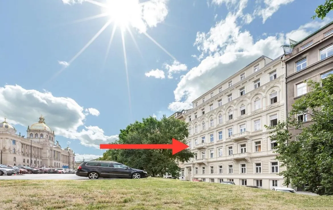 New Design & Style Apartments 50M From Wenceslas Square contacts